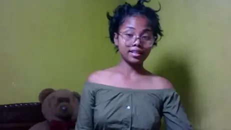 naya86 webcam model stream image