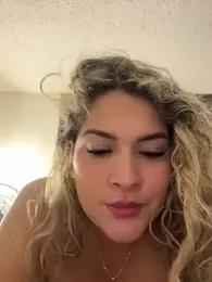 Sara_smiiith211 webcam stripchat model stream image