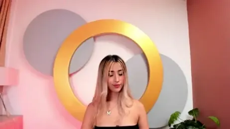 LucyJhonnsonn webcam model stream image