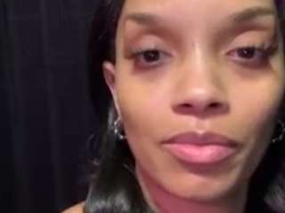 rakiyah-charms webcam model stream image