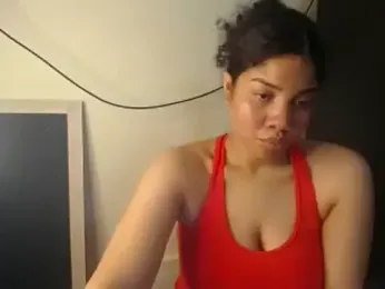 madelene webcam model stream image