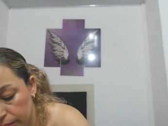 ariellth webcam model stream image