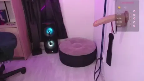 Violet-Queen webcam model stream image