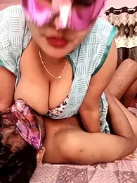 MUMTAJ-1 webcam stripchat model stream image