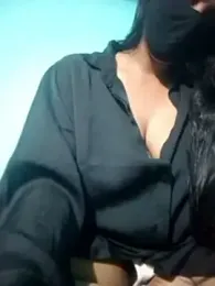 Cute-Ishita webcam model stream image