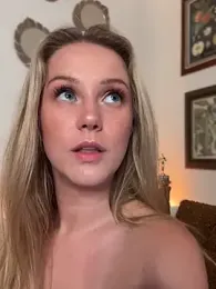 lexi_luv webcam model stream image