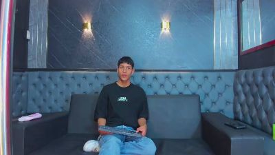 dominic_max1 webcam model stream image