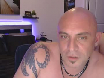 magicmike1110 webcam model stream image