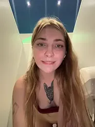 Sunny___Bunny webcam model stream image