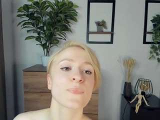 elenoramowatt webcam camsoda model stream image