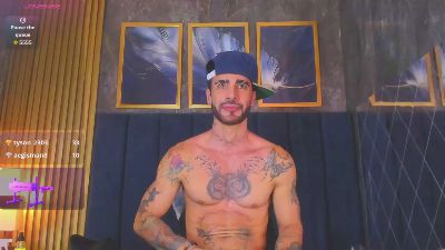 Darwin_horny webcam model stream image
