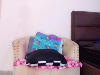 Kheil Aye webcam model stream image