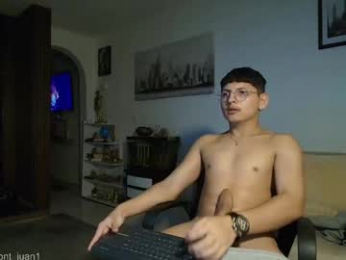 a_lejandro_08 webcam model stream image