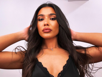 InessMenna webcam model stream image