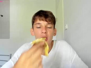 aiko_miracle webcam model stream image