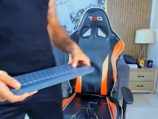 Alessio Moretti webcam flirt4free model stream image