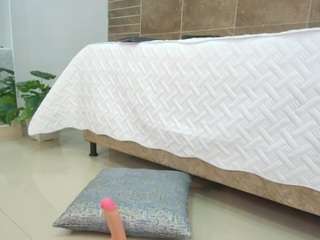 catta-james webcam model stream image