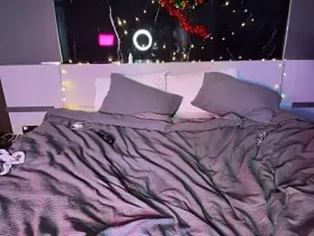 Nura_n_Sarah webcam model stream image