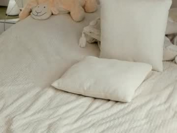 mary_lepson webcam model stream image