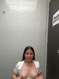 AmyWild webcam model stream image