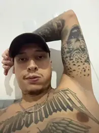 Ttinho webcam stripchat model stream image