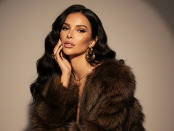 Raisa webcam livejasmin model stream image