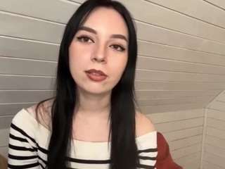 mikkihoversten webcam model stream image