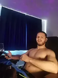 EyesNeverLies webcam stripchat model stream image