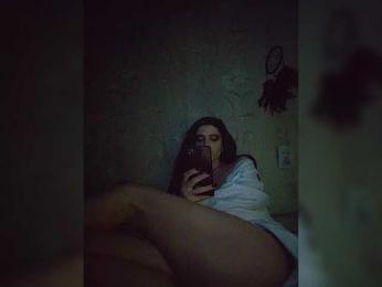 UntouchableSquirtWitch webcam bongacams model stream image