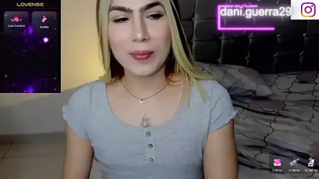 saskya webcam model stream image