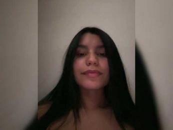 Julinaa9 webcam model stream image