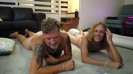 OliverSurf420 webcam stripchat model stream image