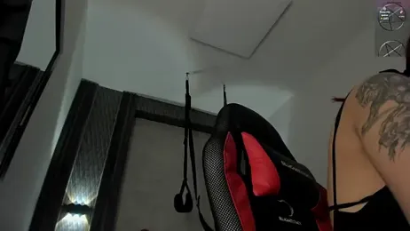 selene_red_ webcam model stream image