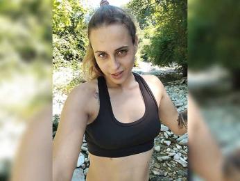 Mirabeli webcam model stream image