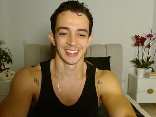 Fidelio Bertucci webcam flirt4free model stream image