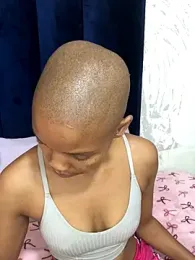 BondiBitch webcam model stream image