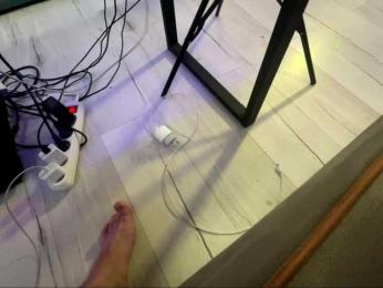 Lucy_Andrew webcam model stream image