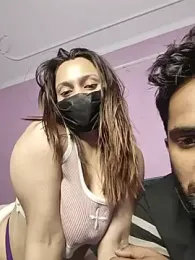 Dezler_Queen webcam model stream image