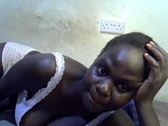 African-qeen1 webcam model stream image
