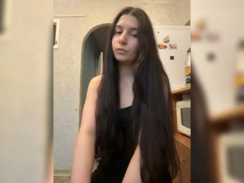 Alisia4 webcam bongacams model stream image