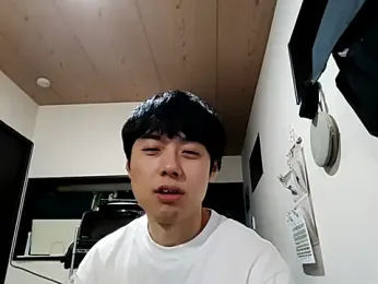 whitebriefboy webcam model stream image