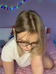 Adele_azzurro webcam stripchat model stream image