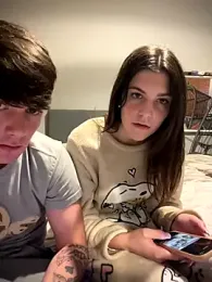 YoungCouple2007 webcam model stream image