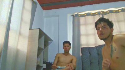 ERENK_AND_LEVY webcam cam4 model stream image