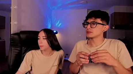 Mikeyvioleta_ webcam model stream image