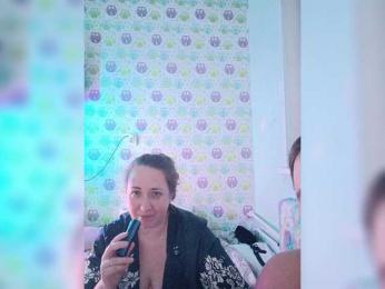 Olga372 webcam bongacams model stream image
