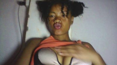 GaelLily97 webcam model stream image