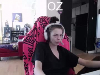 tinykylie webcam model stream image