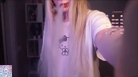 hikmurr webcam stripchat model stream image