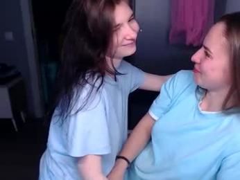 _thesamedaniellatrue_ webcam model stream image